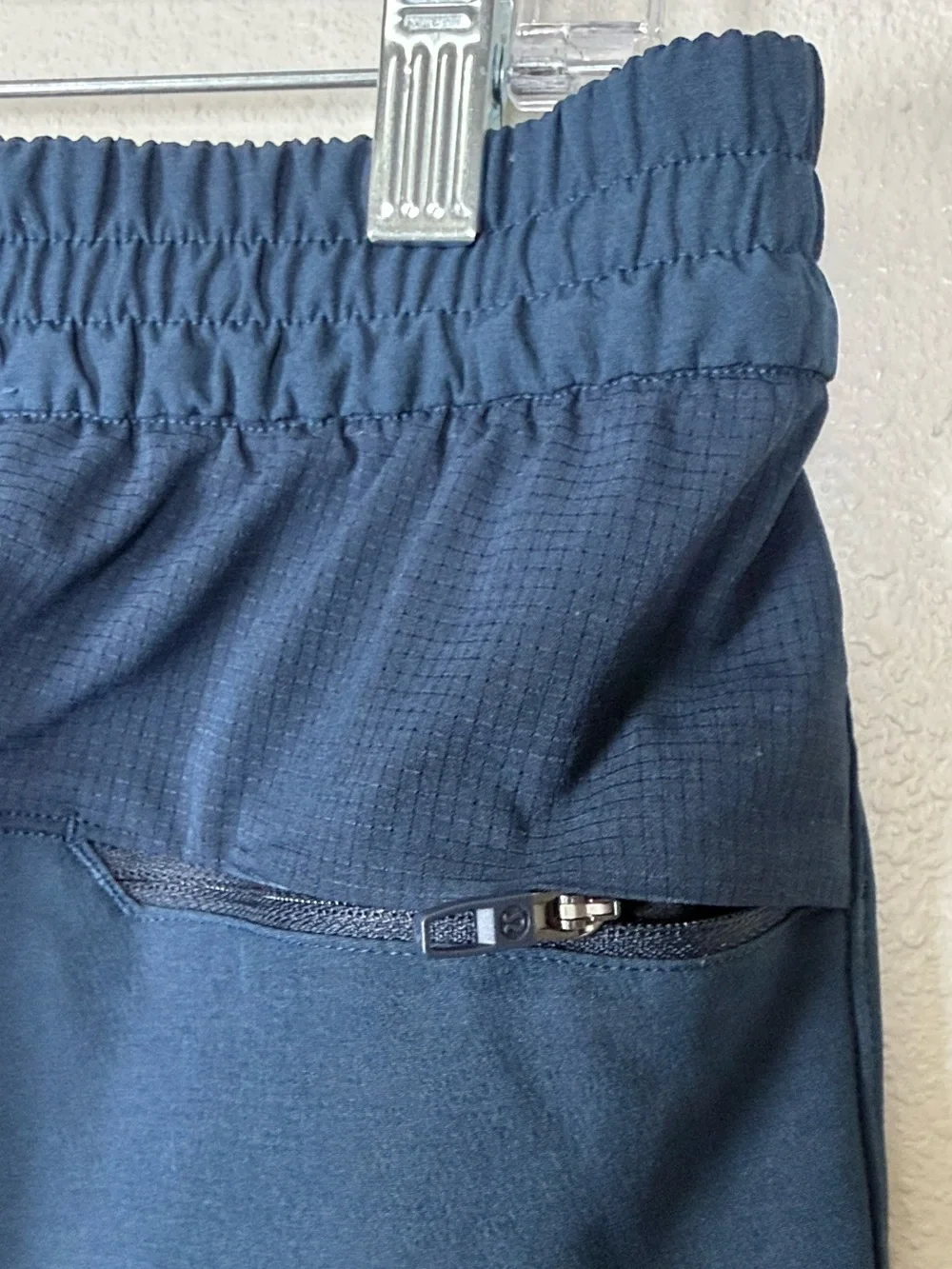 Lululemon License to Train Jogger Men L Blue M5AEGS Workout Athletic LTT Pants